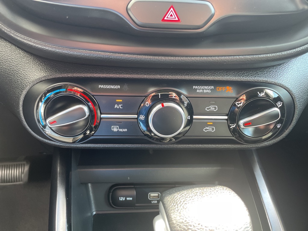 2022 Kia Soul LX photo 4