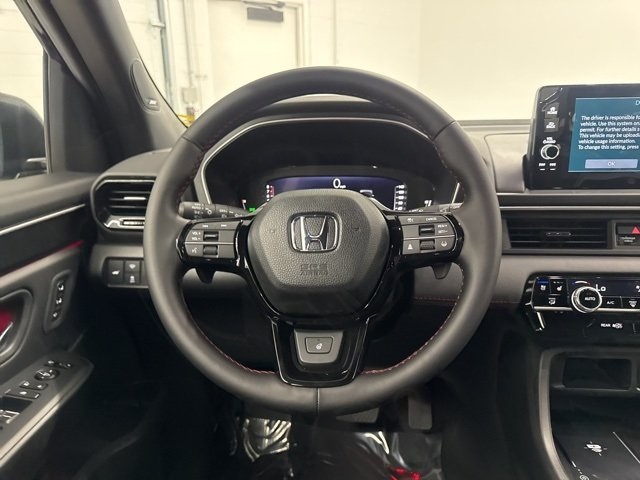 2025 Honda Pilot Black Edition photo 24