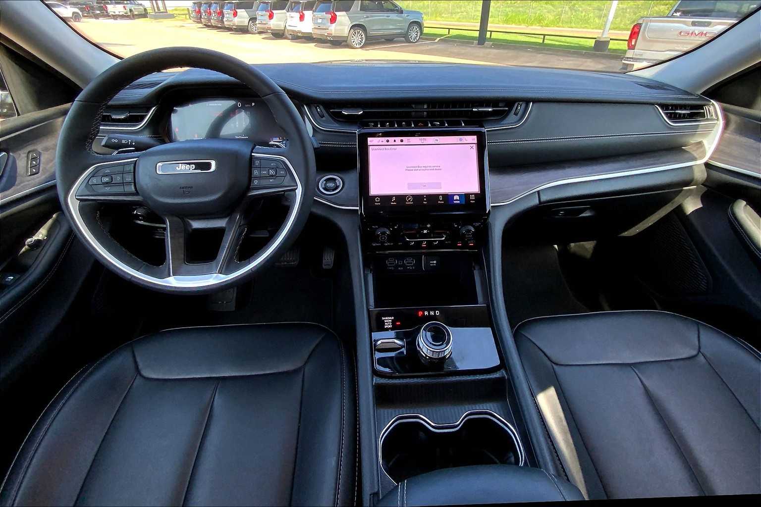2024 Jeep Grand Cherokee Sport photo 11