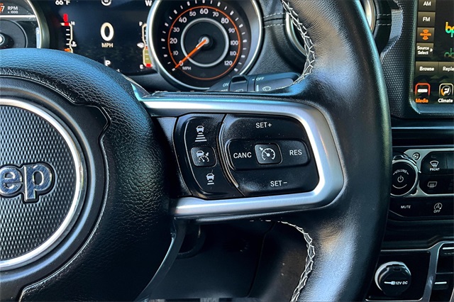 2020 Jeep Wrangler Unlimited Sahara photo 12