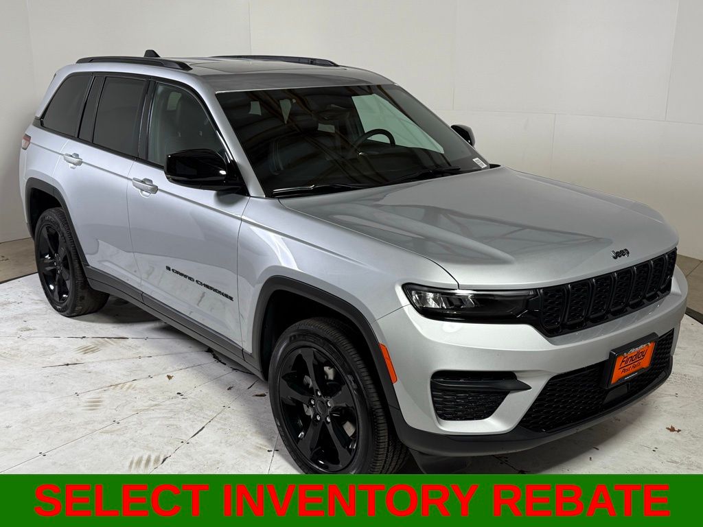 2025 Jeep Grand Cherokee Altitude's photo