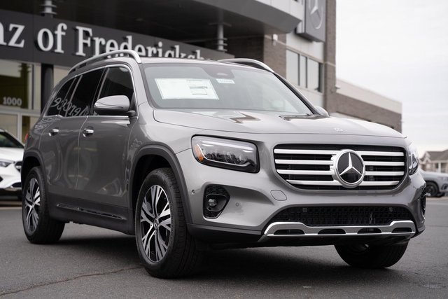 2026 Mercedes-Benz GLB GLB 250's photo