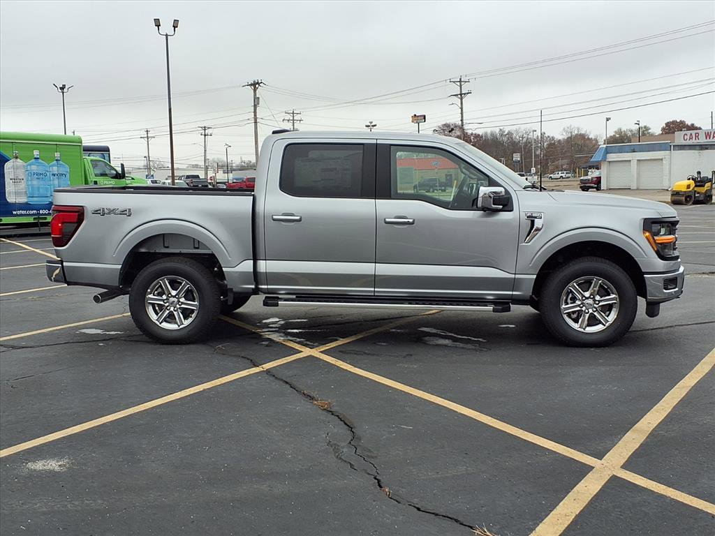 2025 Ford F-150 XLT photo 2