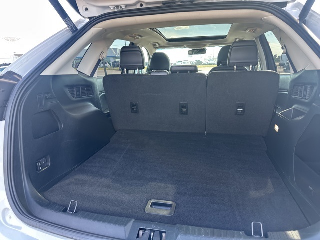 2019 Ford Edge SEL photo 19