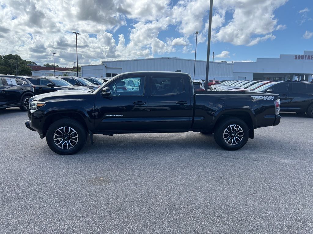 2020 Toyota Tacoma TRD Sport V6 photo 2