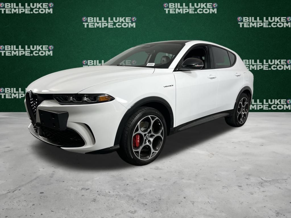 2024 Alfa Romeo Tonale Veloce photo 2