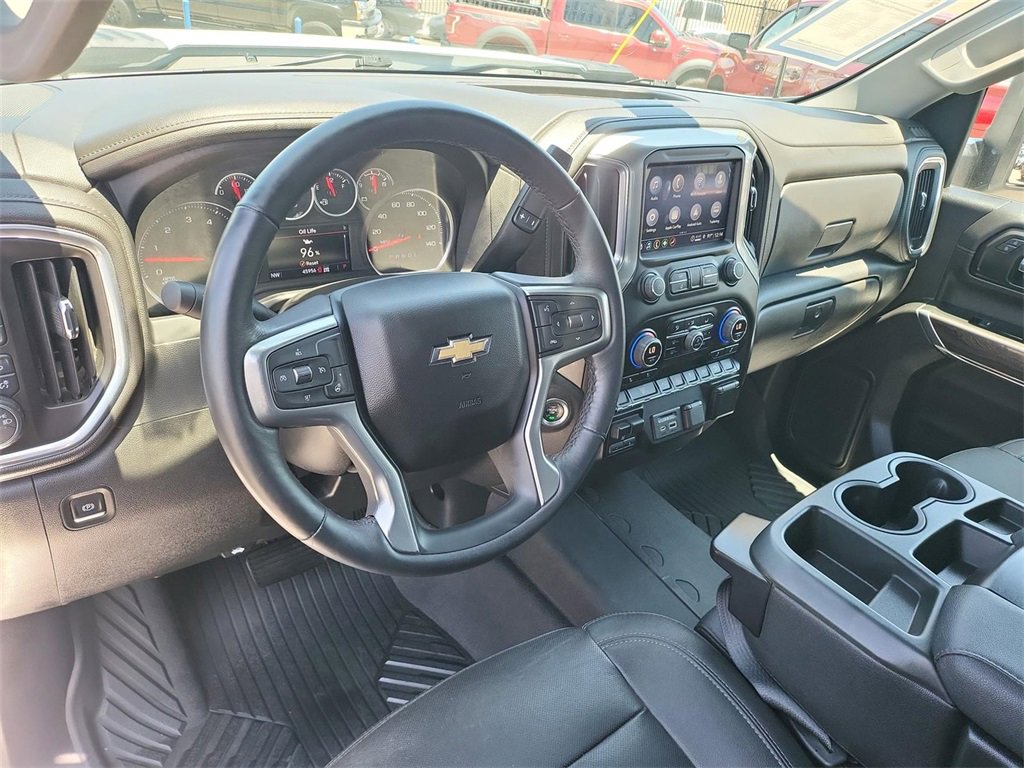 2023 Chevrolet Silverado 2500HD LTZ photo 2