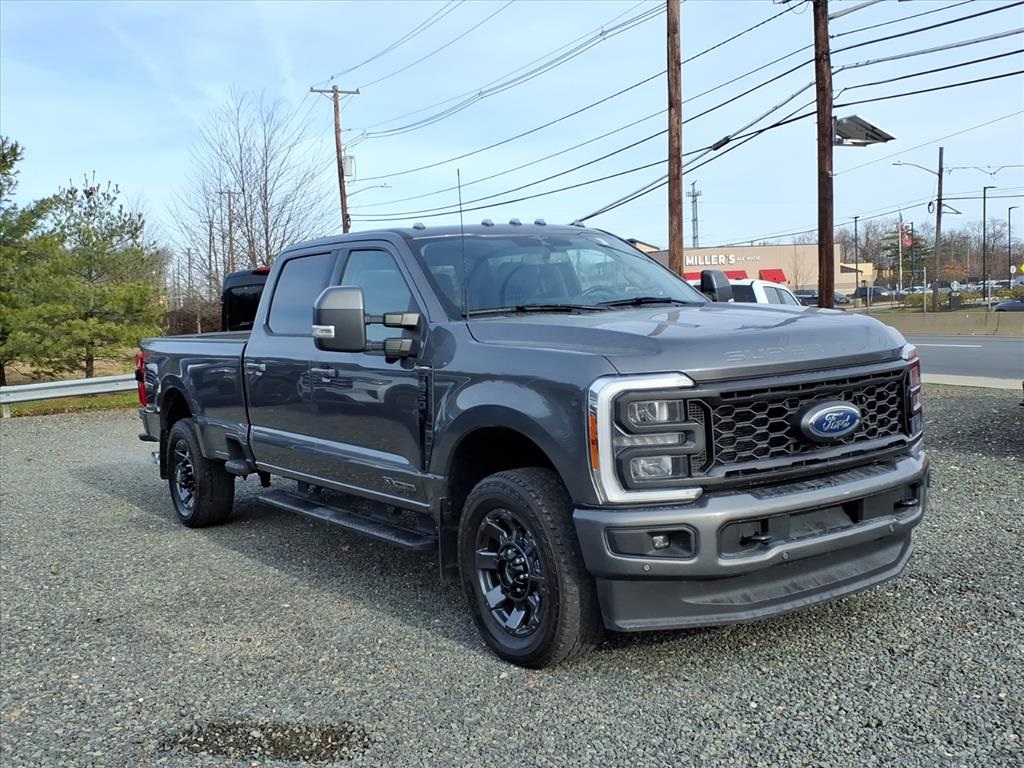 2023 Ford F-250 Super Duty Lariat's photo