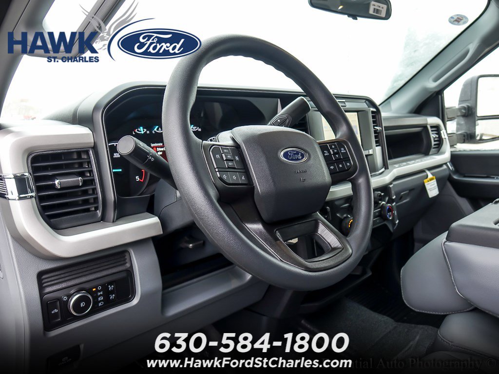 2026 FORD F-550 - Image 7