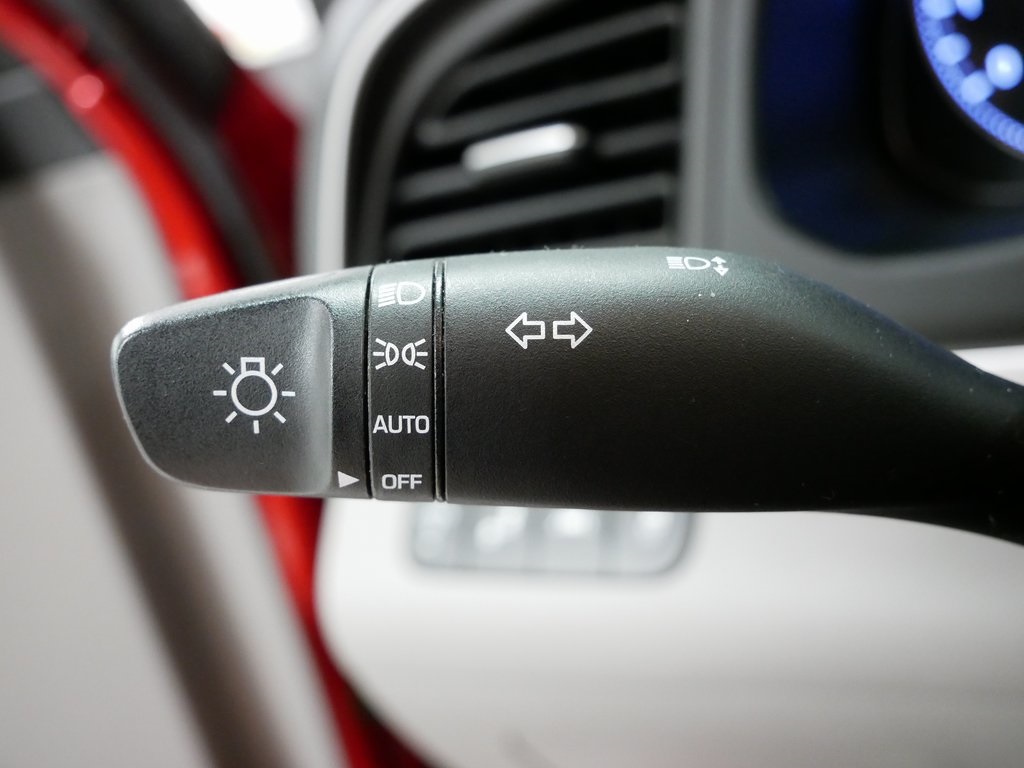 2020 Hyundai Elantra Value Edition photo 28