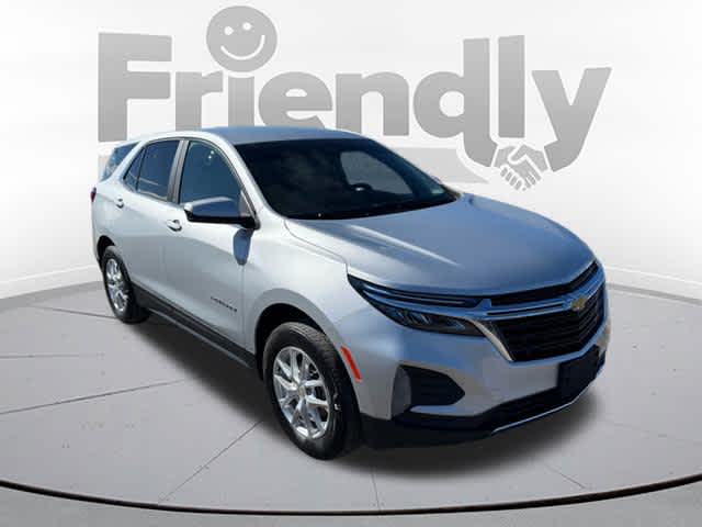 2022 Chevrolet Equinox LT's photo