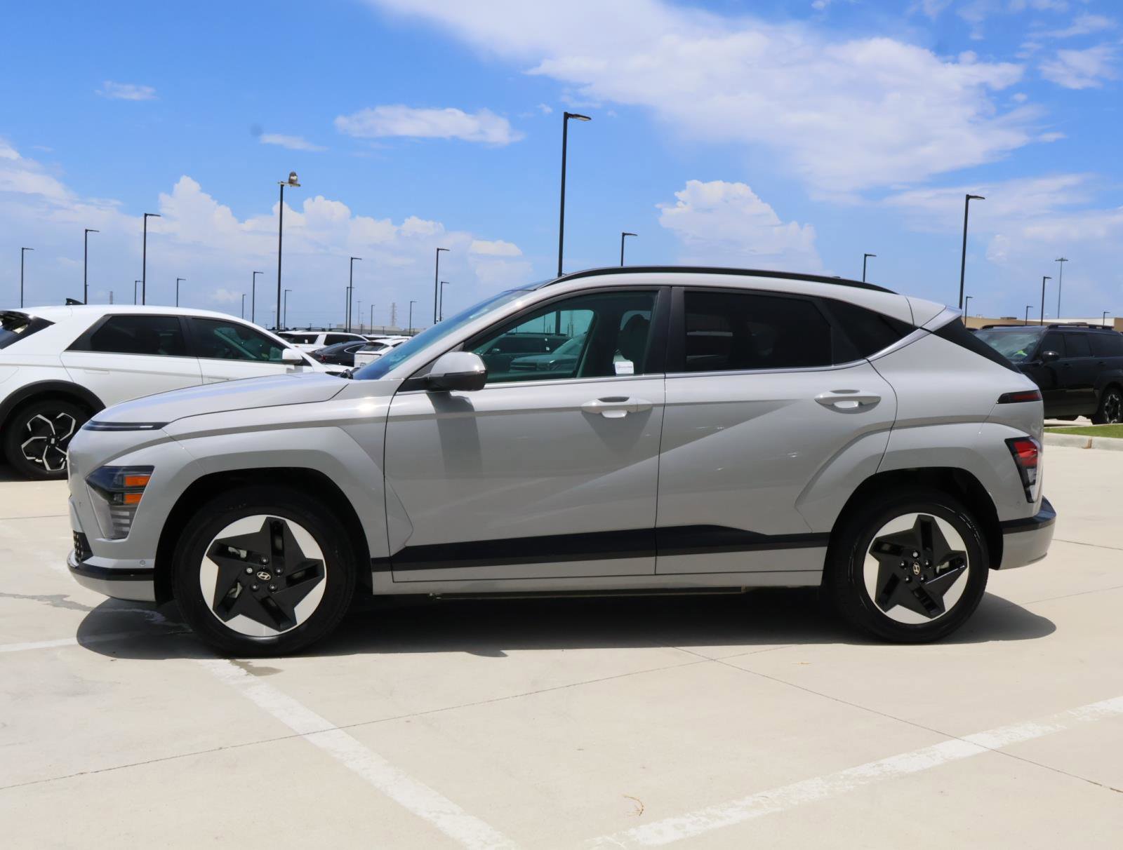 Certified 2024 Hyundai Kona EV Limited with VIN KM8HE3A67RU004539 for sale in Friendswood, TX