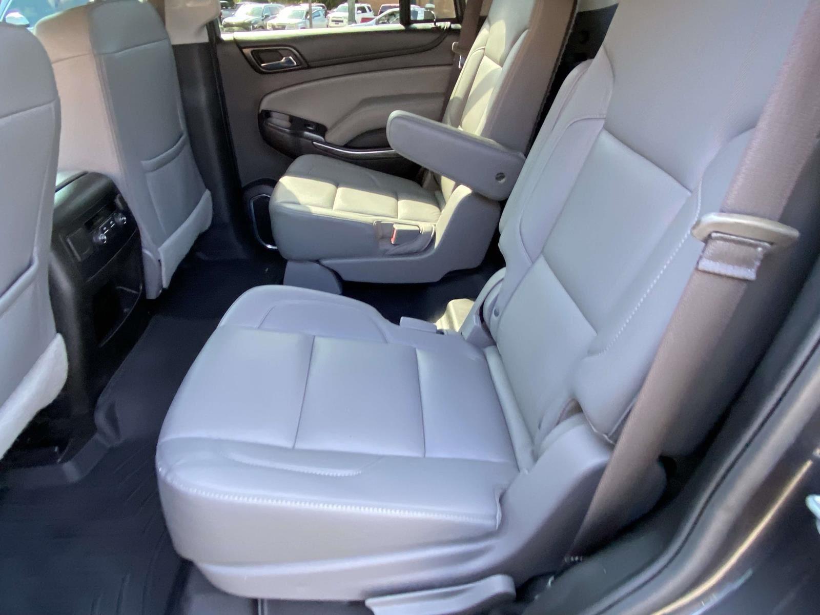 2017 Chevrolet Tahoe LT photo 4