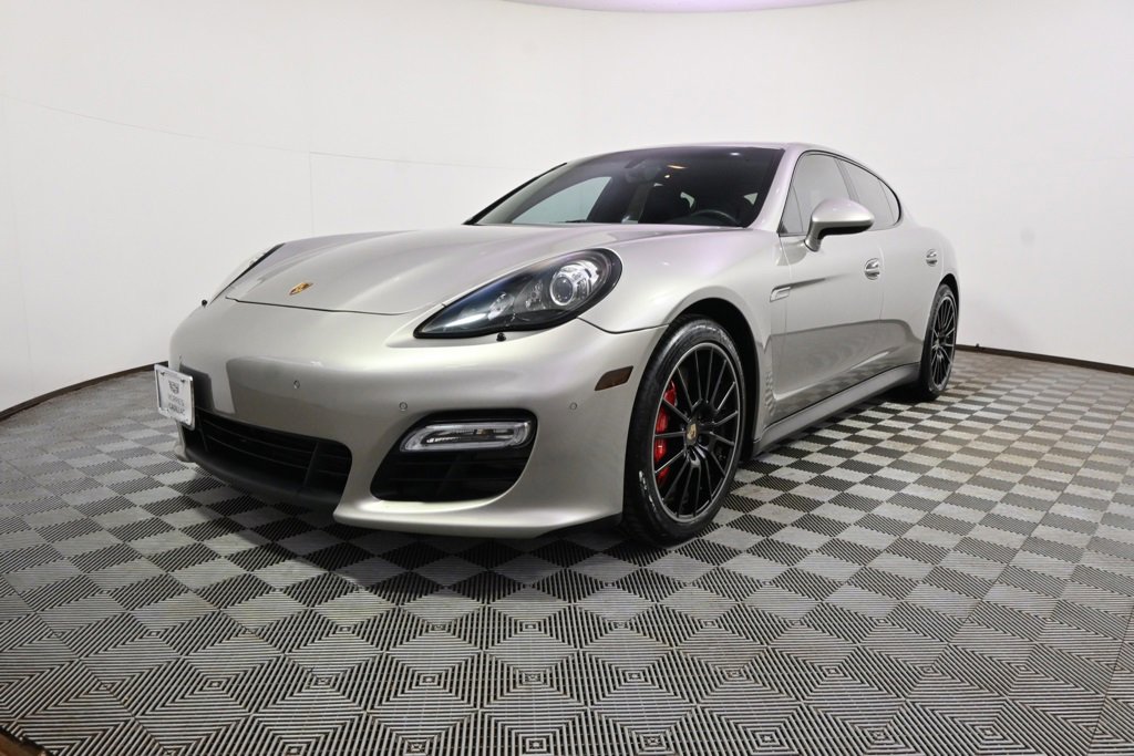 2013 Porsche Panamera GTS's photo