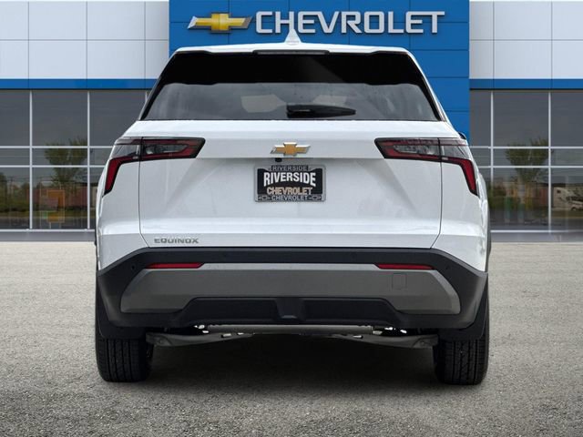 2026 Chevrolet Equinox LT photo 4