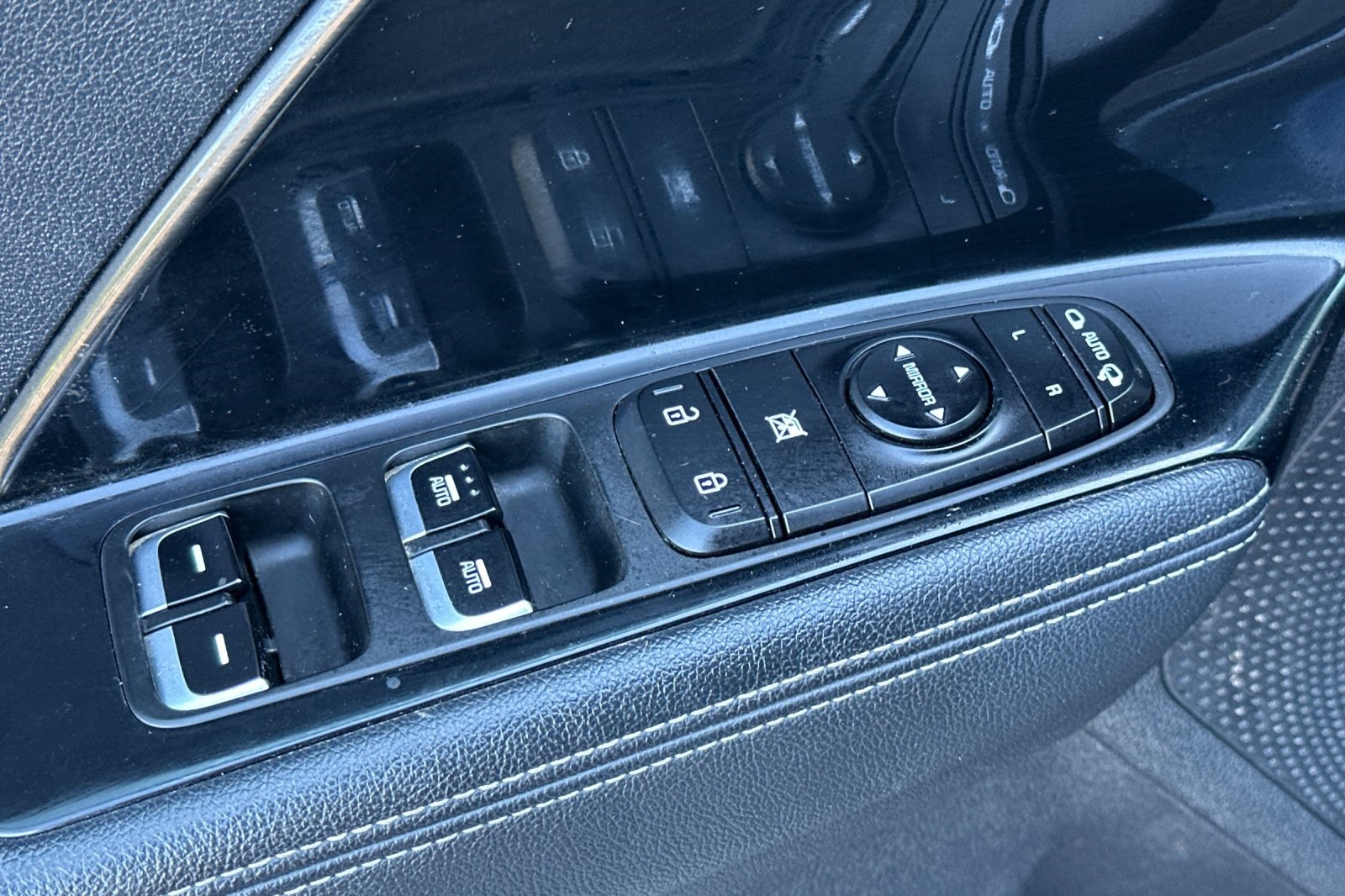 2022 Kia Niro EX Premium photo 12