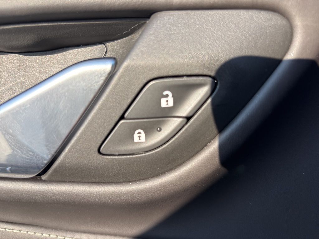 2023 Gmc Yukon Denali Ultimate photo 16