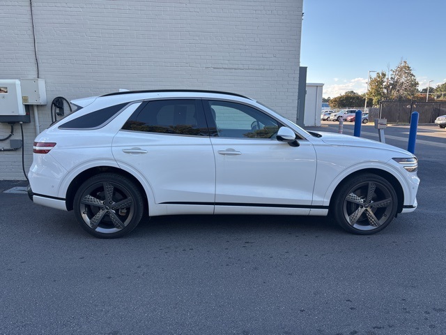 2022 Genesis GV70 3.5T Sport photo 4