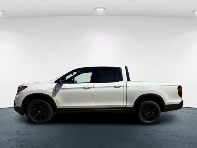 2025 Honda Ridgeline Black Edition photo 3