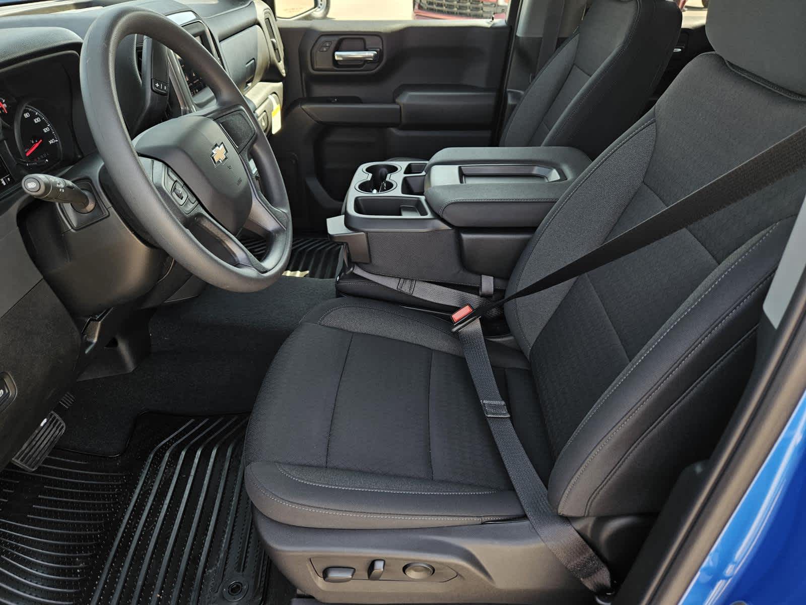 2025 Chevrolet Silverado 1500 Custom photo 10