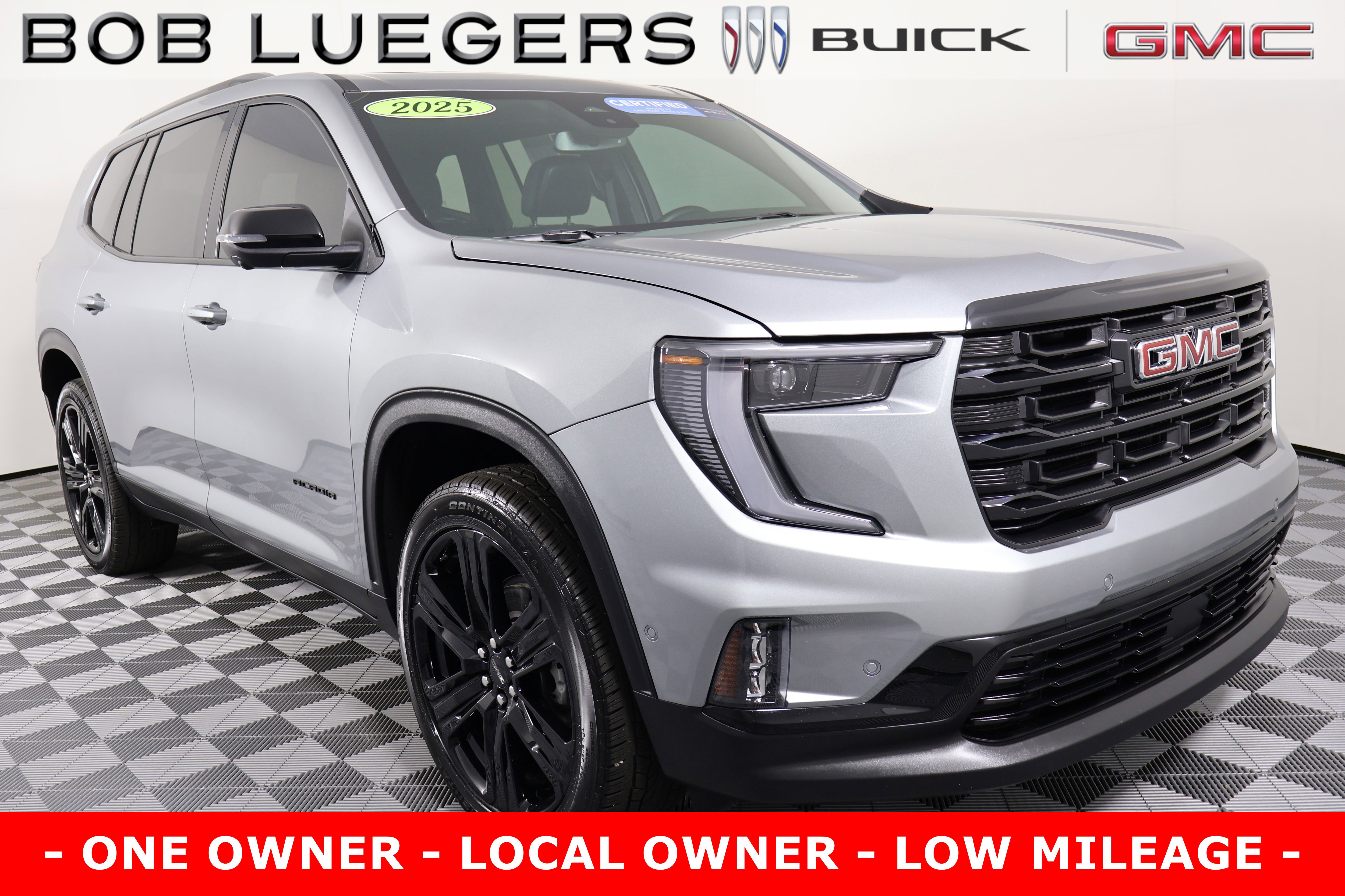 2025 GMC Acadia Elevation's photo