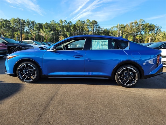 2025 Kia K4 GT-Line photo 4