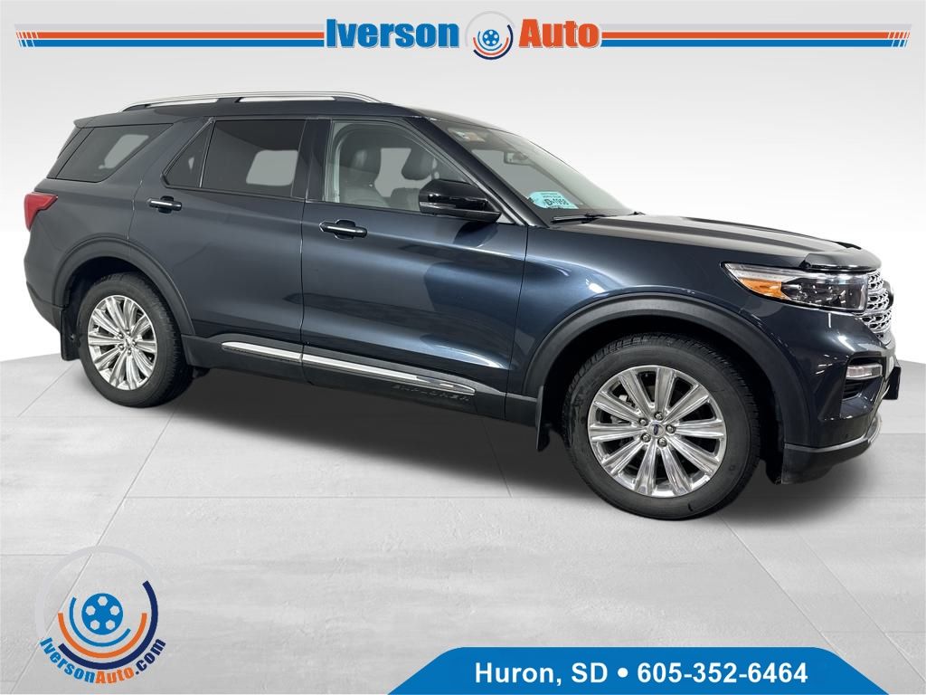 2022 Ford Explorer Limited's photo