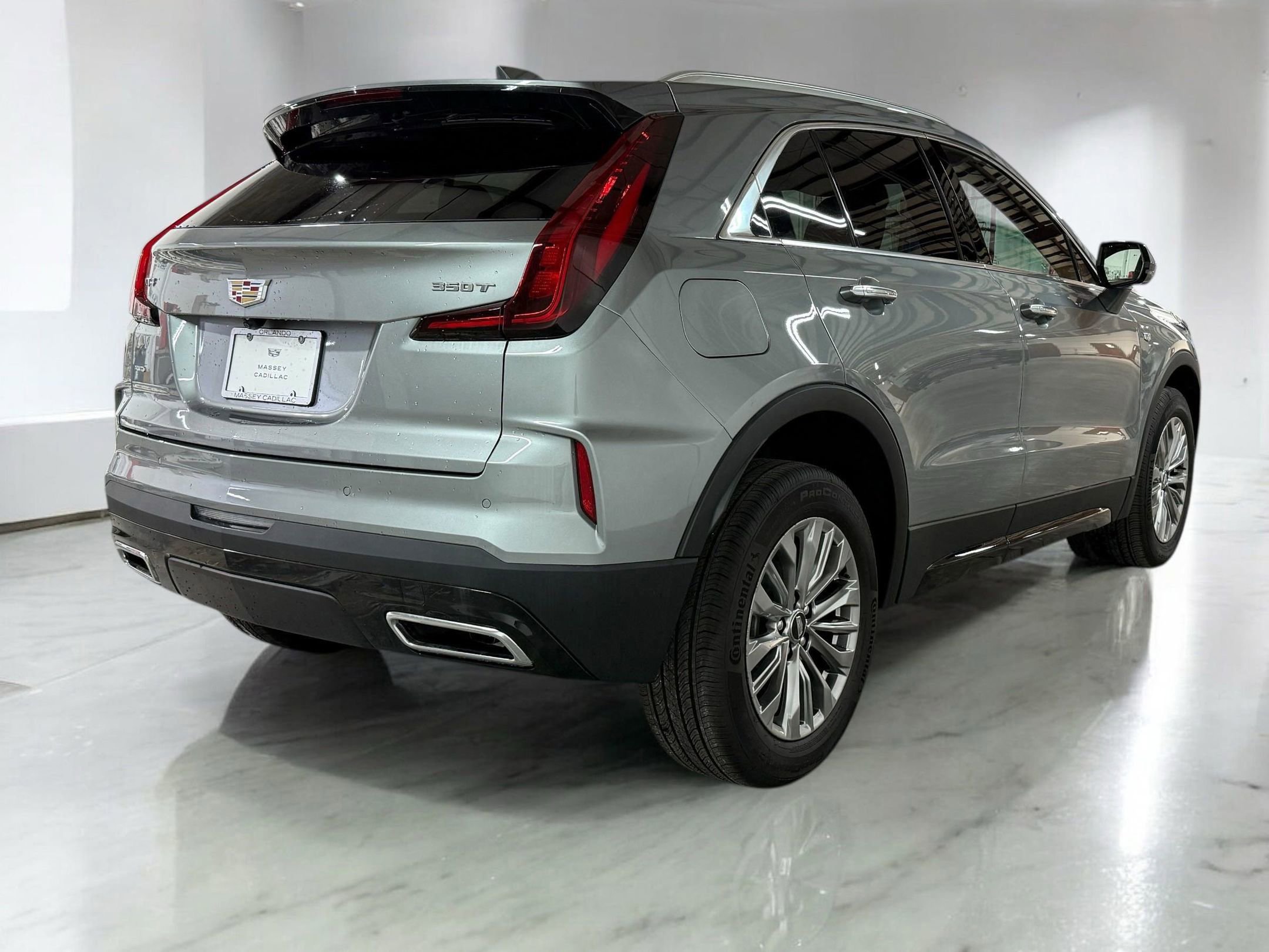 2025 Cadillac XT4 Premium Luxury photo 7
