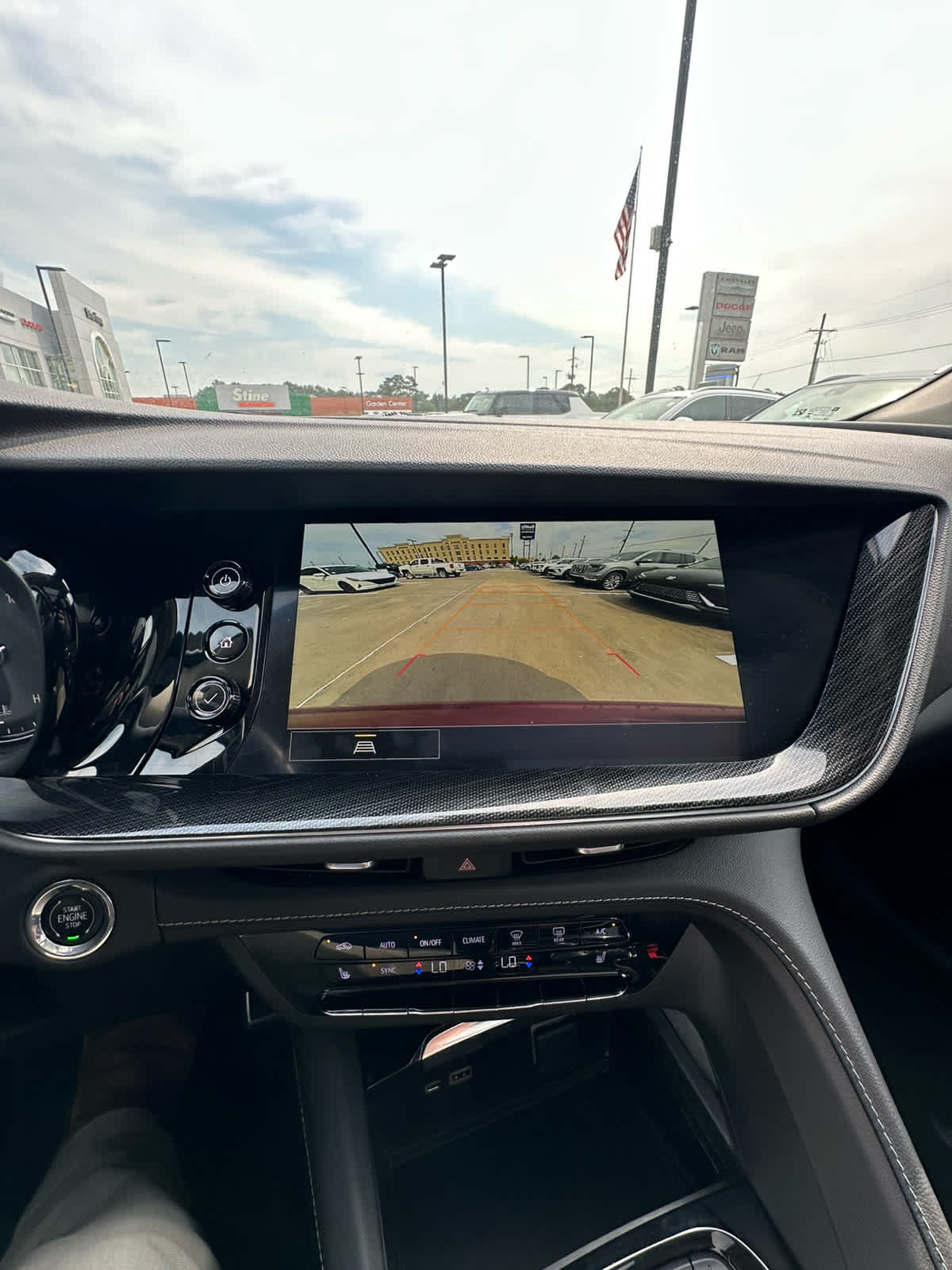 2023 Buick Envision Essence photo 17