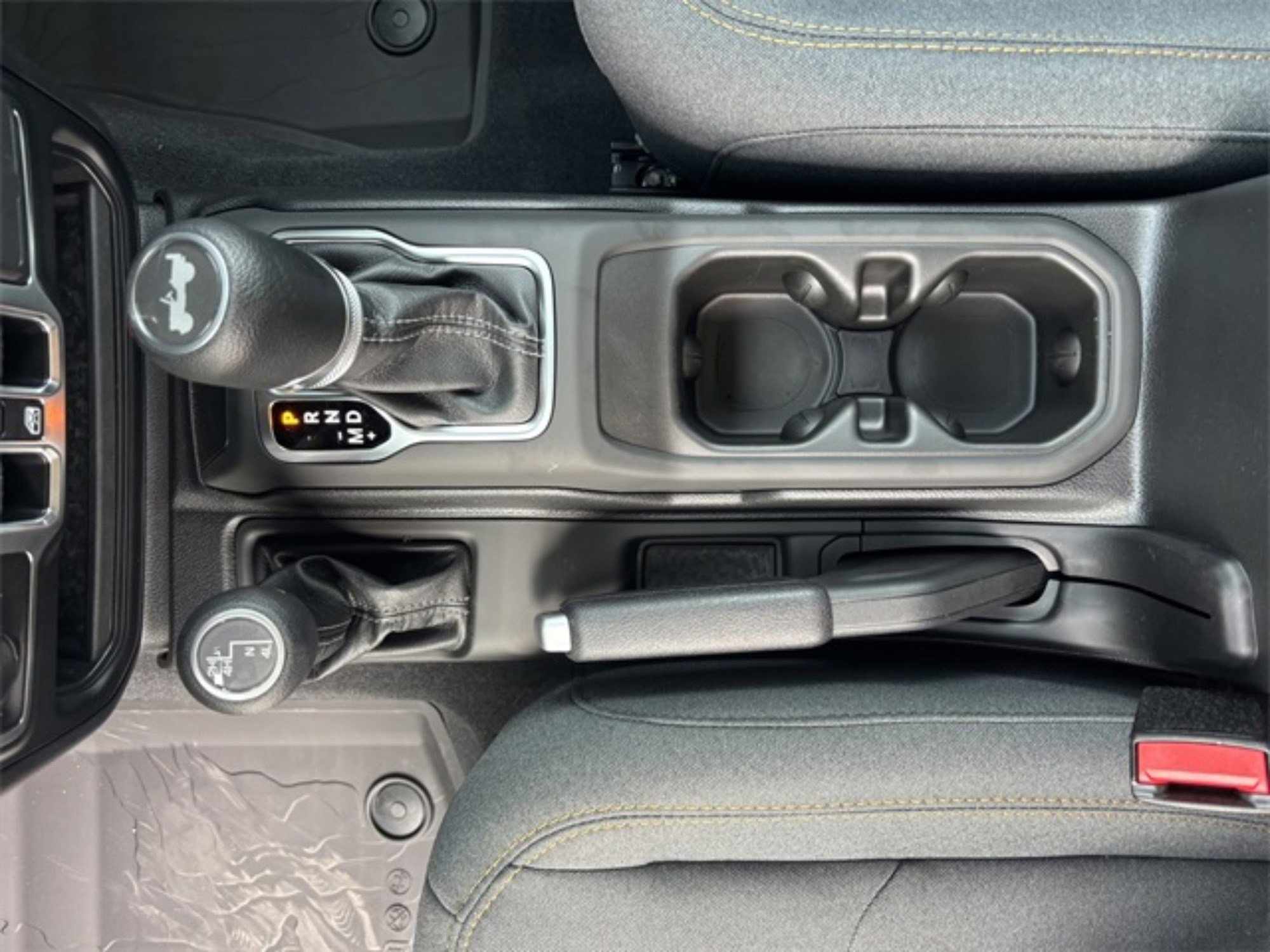 2025 Jeep Wrangler Sport S photo 11