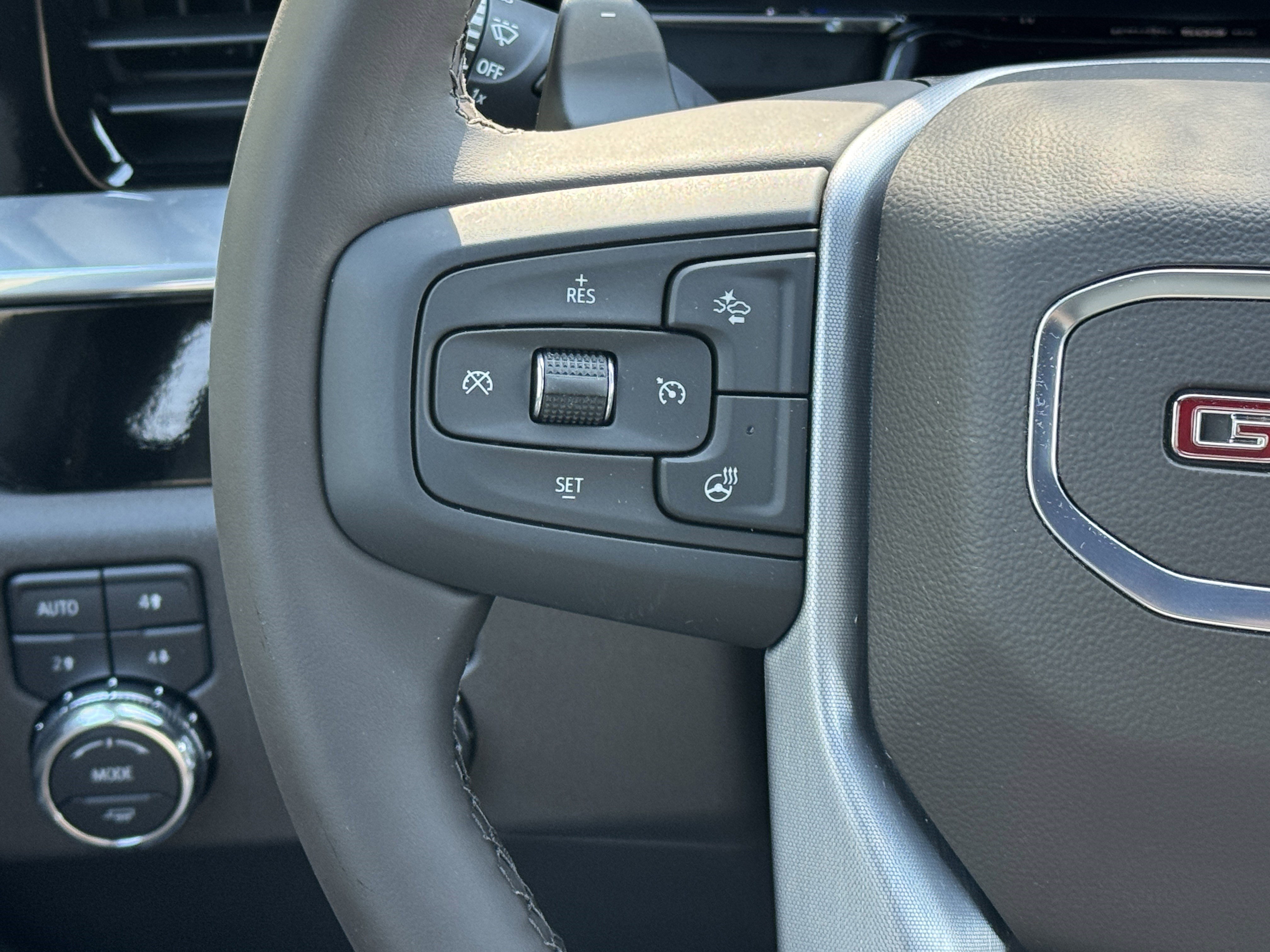2025 Gmc Sierra 1500 SLT photo 3