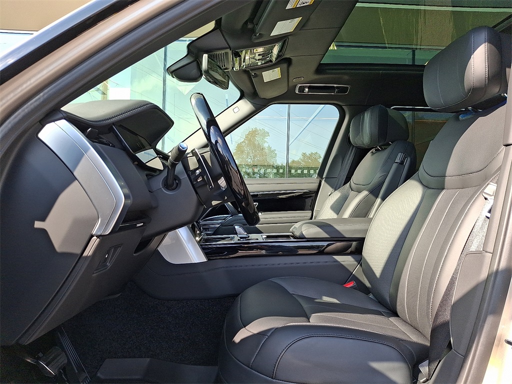 2025 Land Rover Range Rover Autobiography photo 8