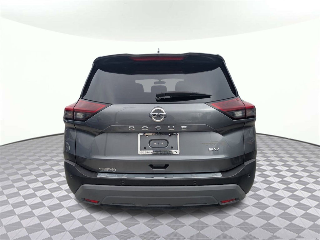 2021 Nissan Rogue SV photo 2