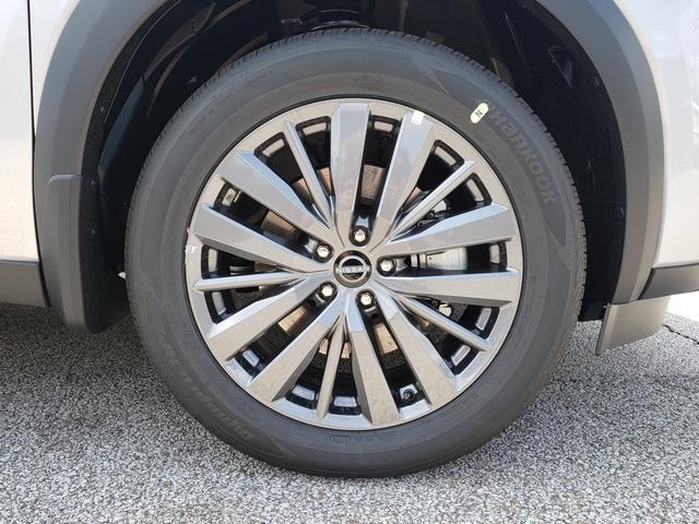 2025 Nissan Pathfinder SL photo 27