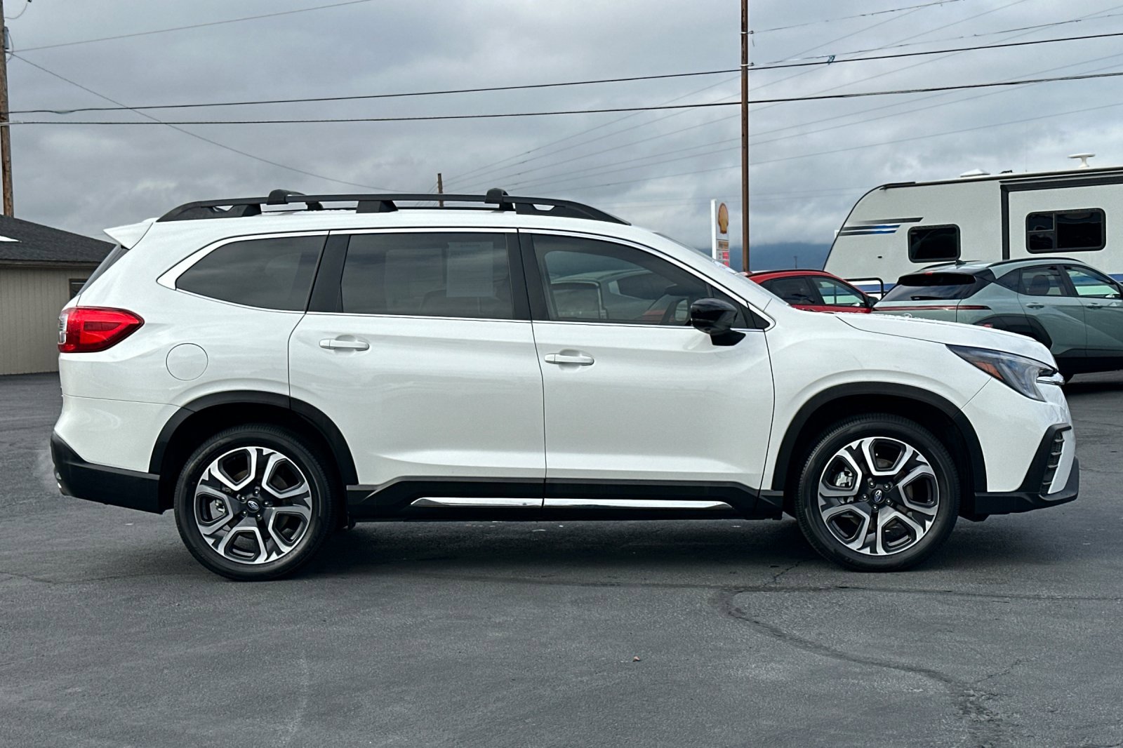 2024 Subaru Ascent Limited photo 3