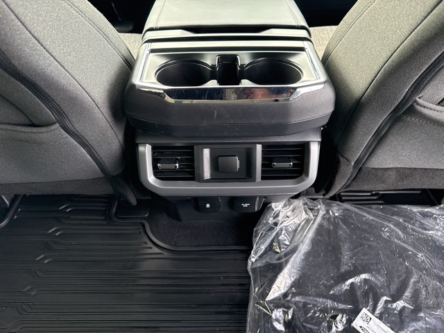 2025 Ford F-150 XLT photo 32
