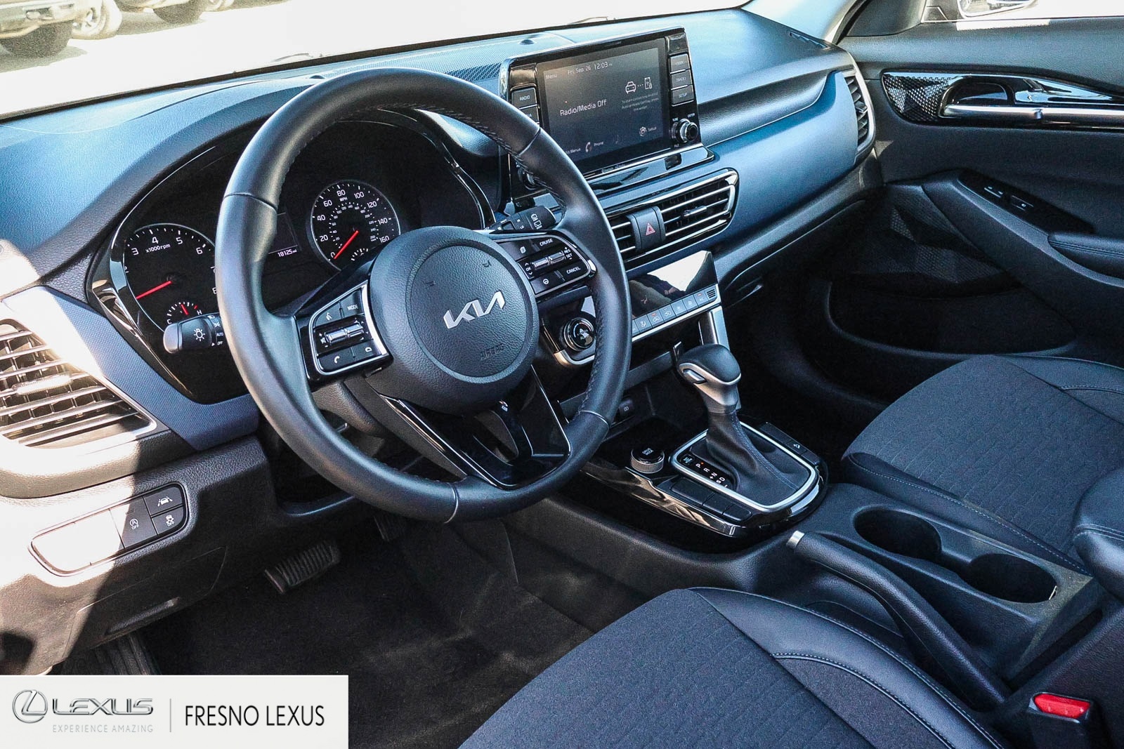 2023 Kia Seltos S photo 18