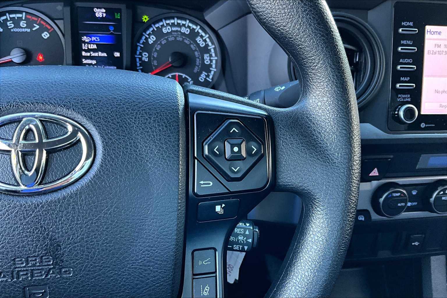 2023 Toyota Tacoma SR 4x4 photo 23