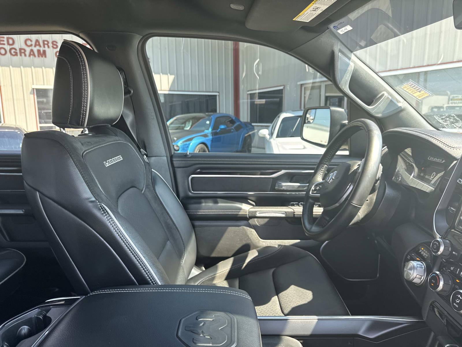 2022 Ram 1500 Laramie photo 9