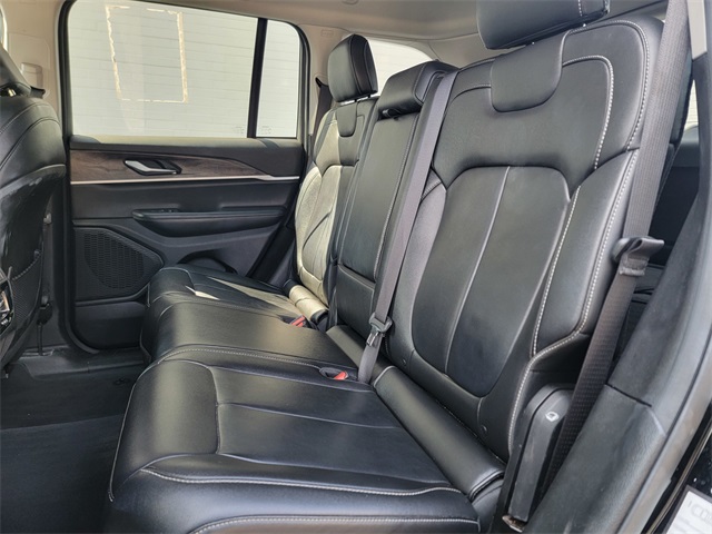 2023 Jeep Grand Cherokee Limited photo 14