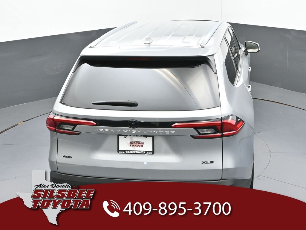2024 Toyota Grand Highlander XLE photo 28