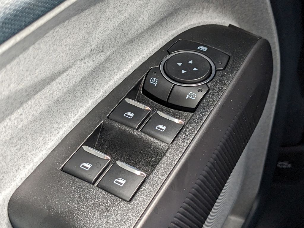 2025 Ford Maverick XLT photo 23