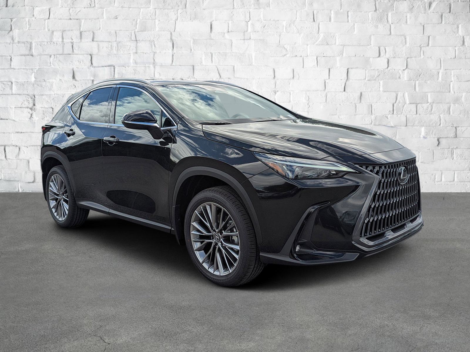 2026 Lexus NX Hybrid 350h's photo