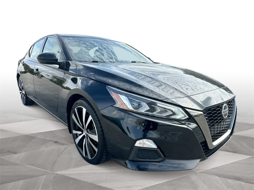 2021 Nissan Altima 2.5 SR photo 2