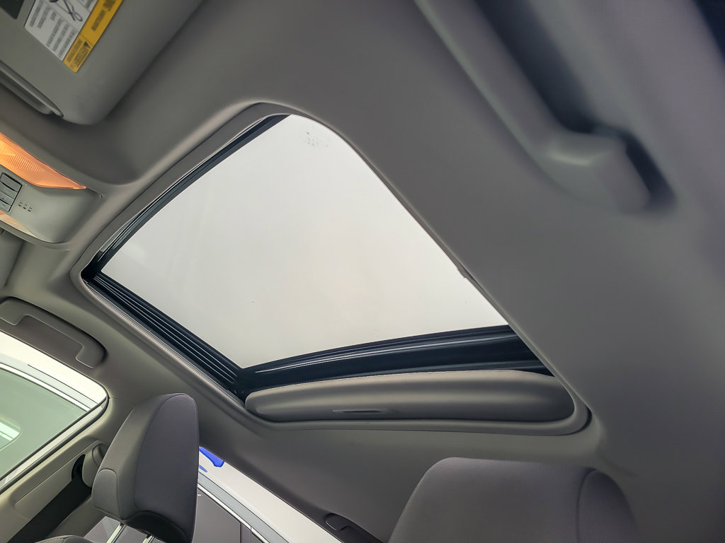 2019 TOYOTA RAV4 - Image 13