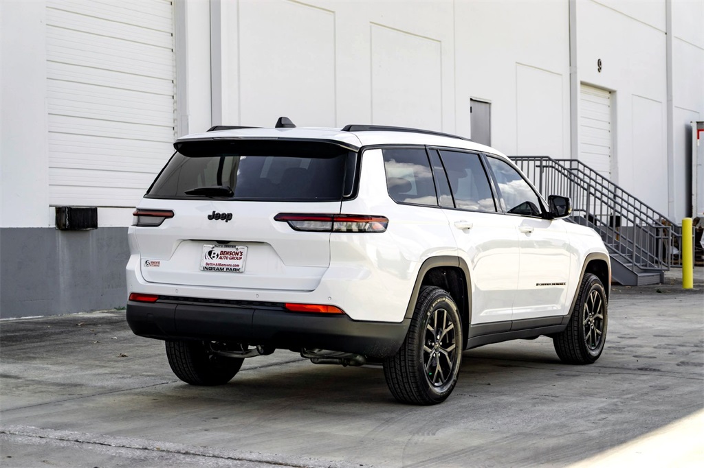 2025 Jeep Grand Cherokee Altitude X photo 4