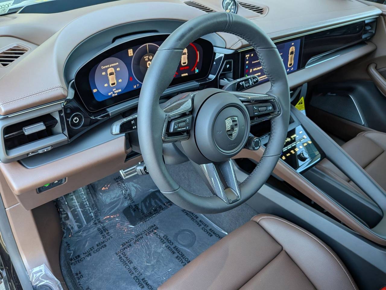 2025 Porsche Macan Electric Turbo photo 4
