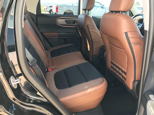 2025 Ford Bronco Sport Outer Banks photo 17