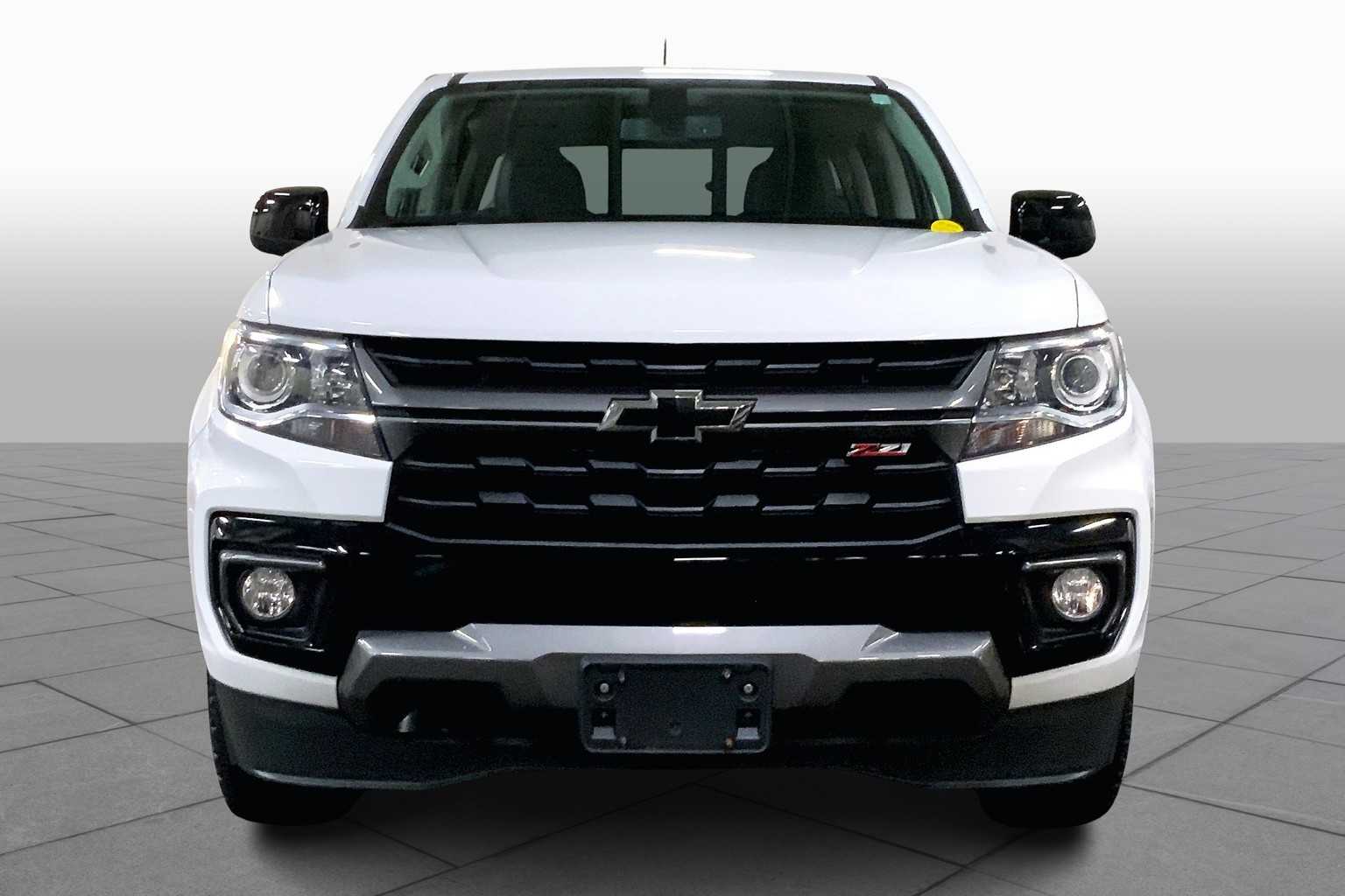 2021 Chevrolet Colorado Z71 photo 2
