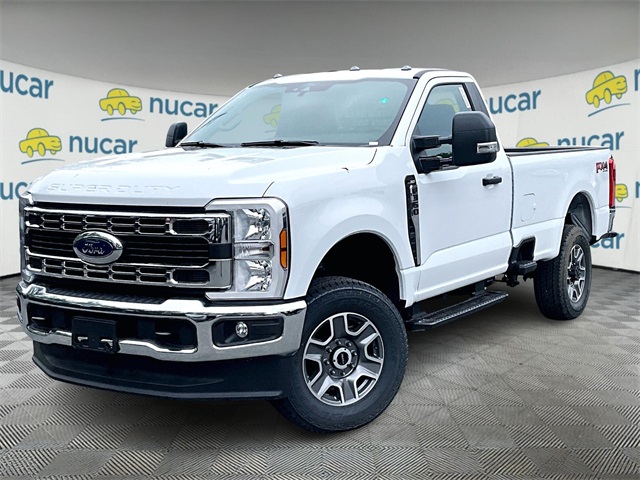 2025 Ford F-350 photo 2